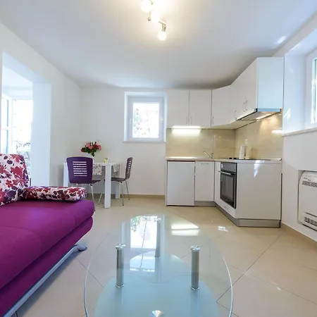 شقة Pavlina - One Bedroom With Terrace