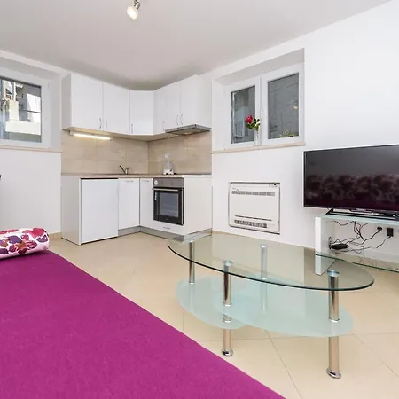 Apartment Pavlina - One Bedroom With Terrace *