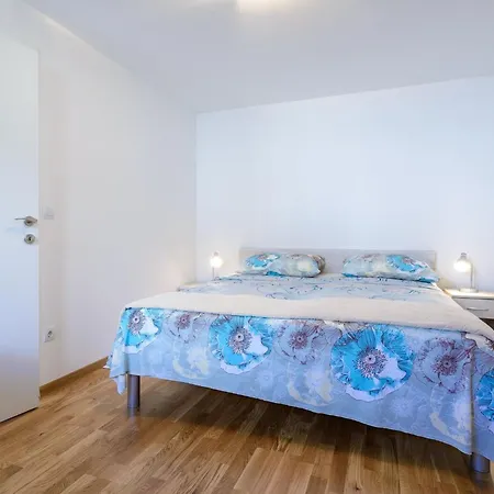 Pavlina - One Bedroom With Terrace *