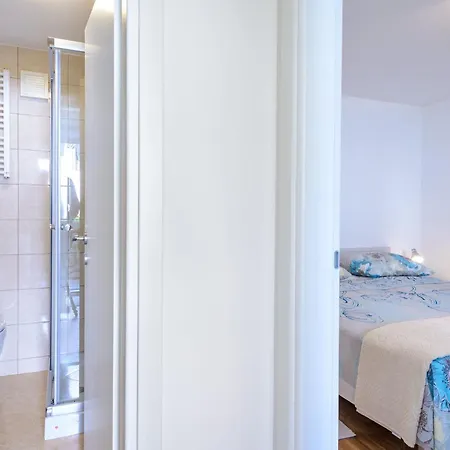 Pavlina - One Bedroom With Terrace